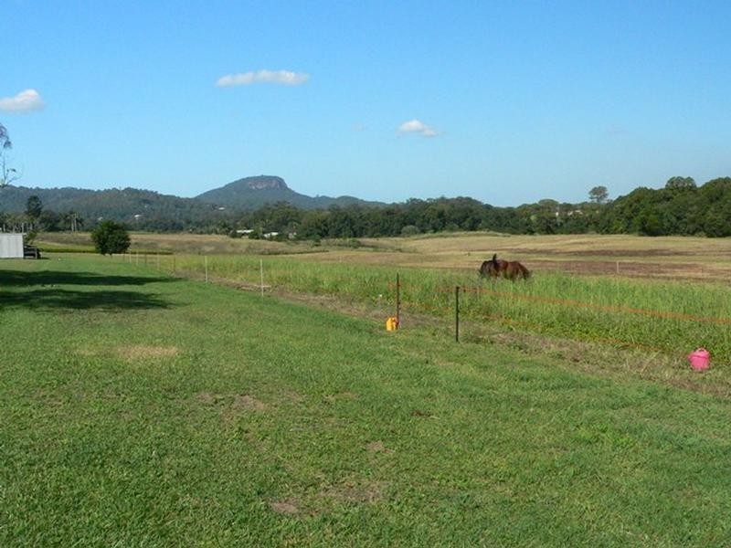 28 Burtons Road, Yandina QLD 4561