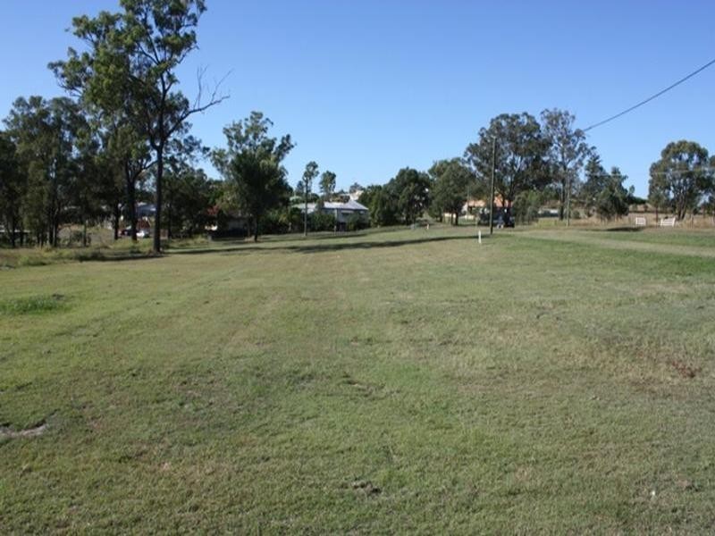 11 Fulham Street, Toogoolawah QLD 4313