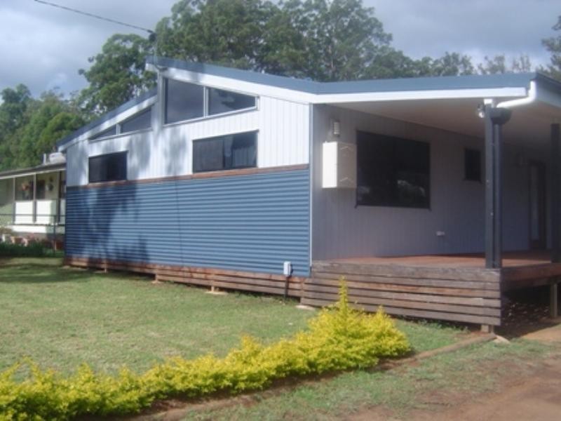 15 George Street, Blackbutt QLD 4306