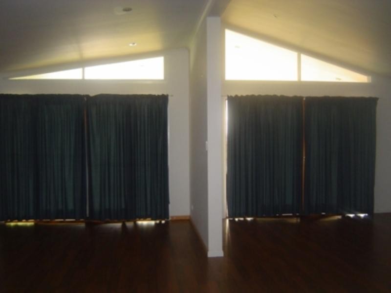 15 George Street, Blackbutt QLD 4306