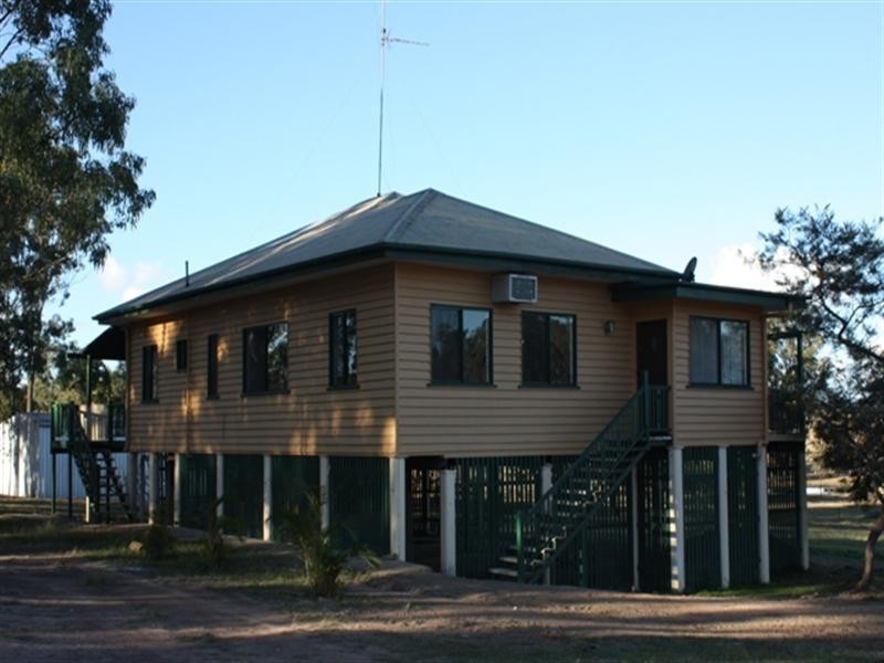 99 Deadhorse Lane, Toogoolawah QLD 4313