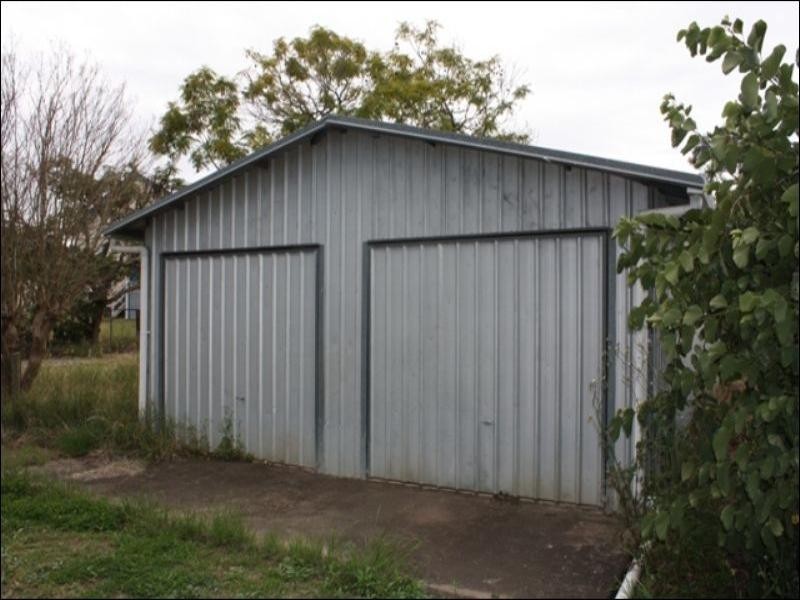 35 Cairnscroft Street, Toogoolawah QLD 4313