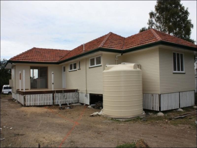 35 Cairnscroft Street, Toogoolawah QLD 4313