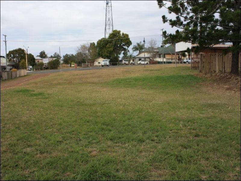 37 Fulham Street, Toogoolawah QLD 4313