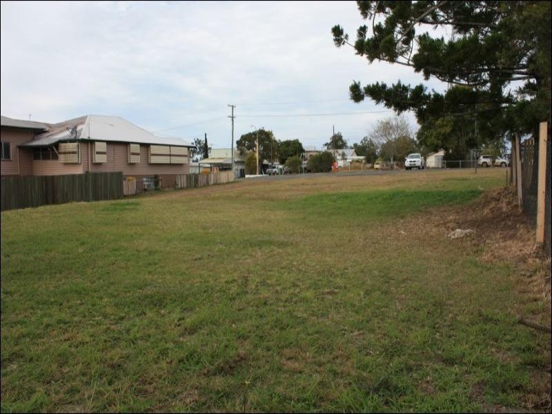 37 Fulham Street, Toogoolawah QLD 4313