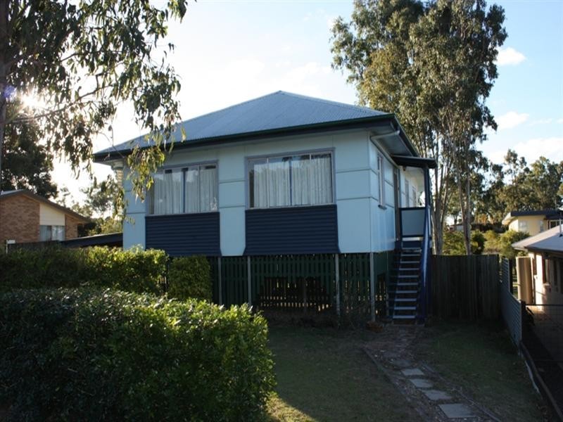 59 Dingyarra Street, Toogoolawah QLD 4313