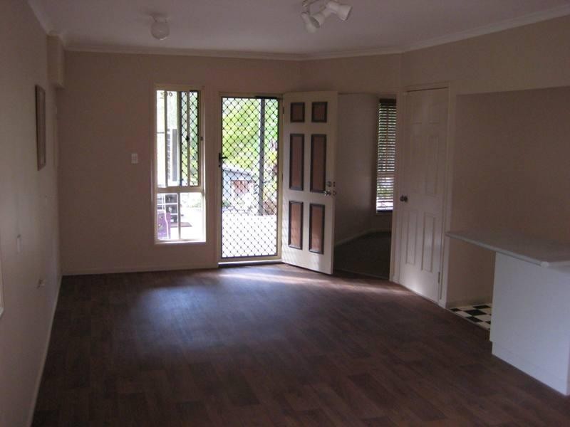 21 King Street, Somerset Dam QLD 4312