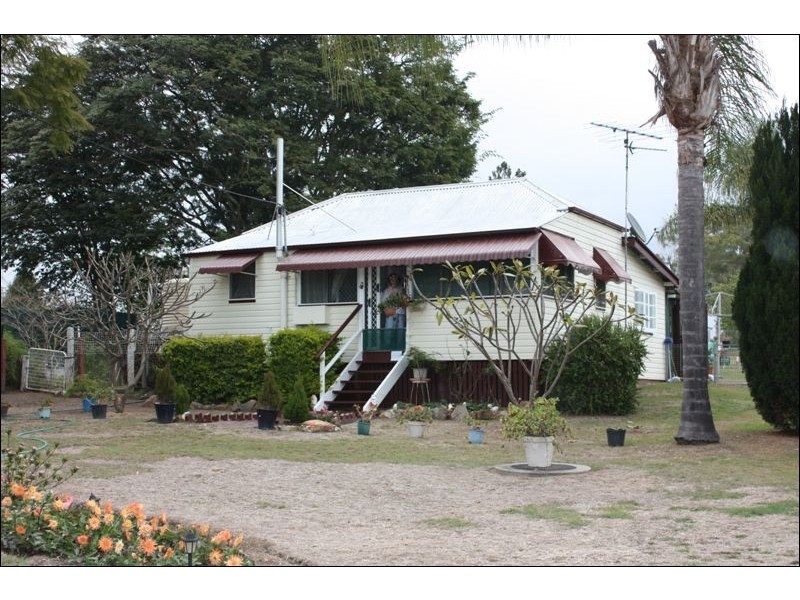 3 Factory Lane, Toogoolawah QLD 4313