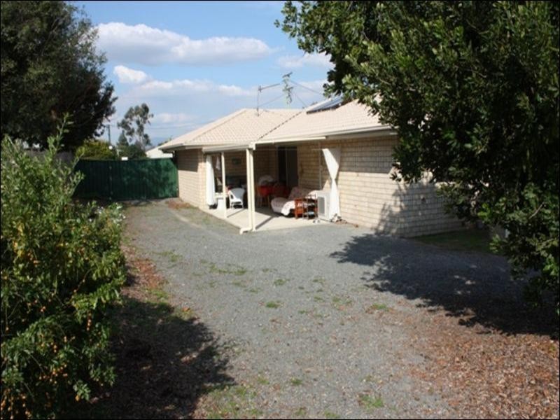 11 Charles Street, Toogoolawah QLD 4313