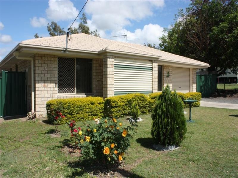 11 Charles Street, Toogoolawah QLD 4313