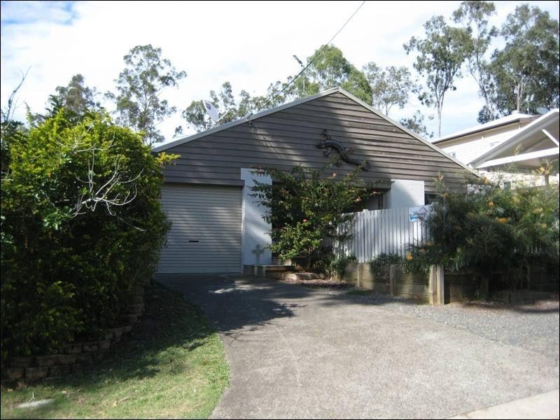 3 Guldbransen Street, Somerset Dam QLD 4312