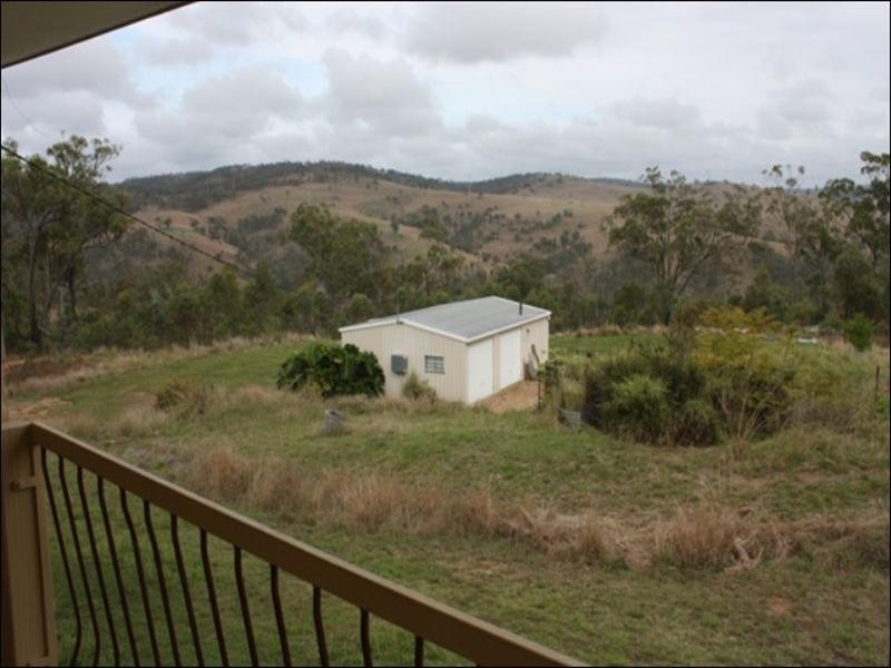 305 Stretton Drive, Blackbutt QLD 4306