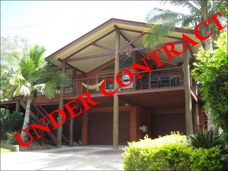 6 Fourth Avenue, Somerset Dam QLD 4312