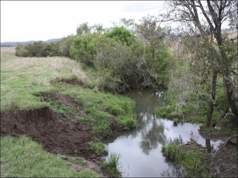 4 Monks Road, Toogoolawah QLD 4313