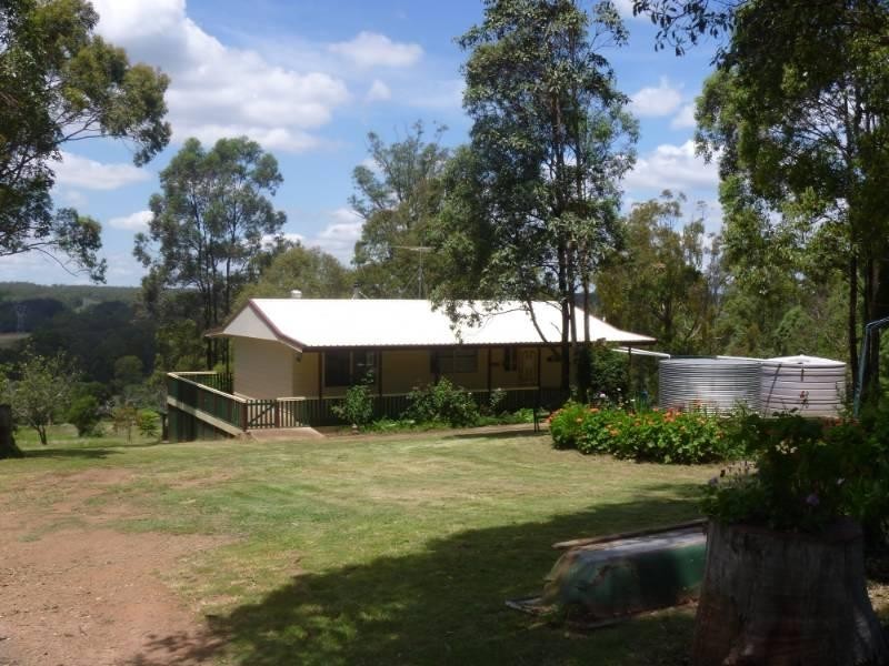 42 Hilary Road, Benarkin QLD 4306