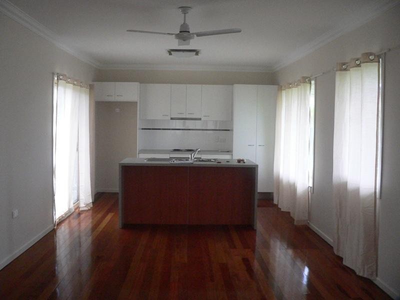 35 Cairnscroft Street, Toogoolawah QLD 4313