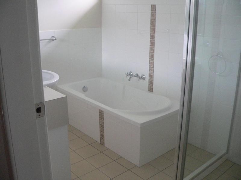 35 Cairnscroft Street, Toogoolawah QLD 4313