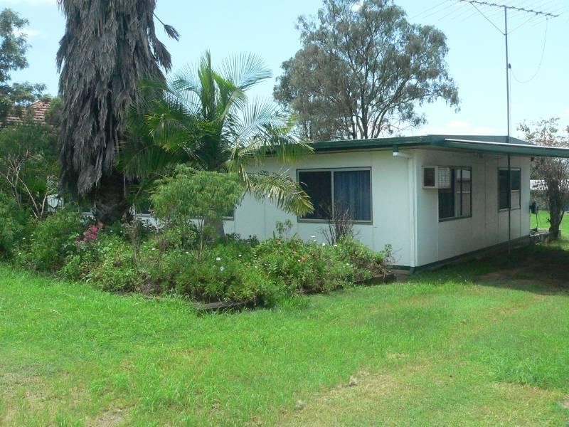 14 Victoria Street, Toogoolawah QLD 4313