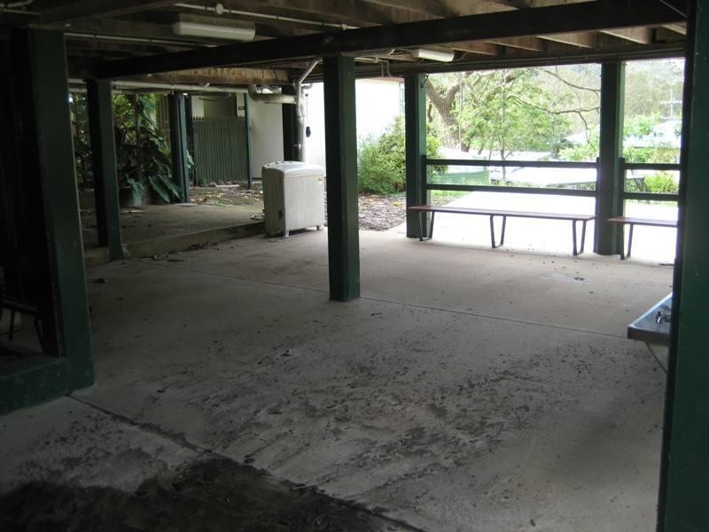 7 First Avenue, Somerset Dam QLD 4312