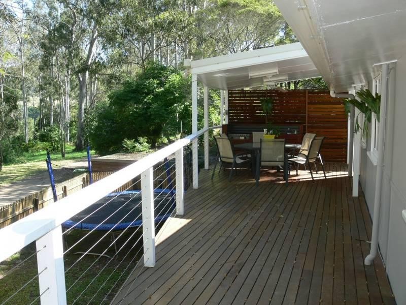 10 Jubilee Street, Somerset Dam QLD 4312