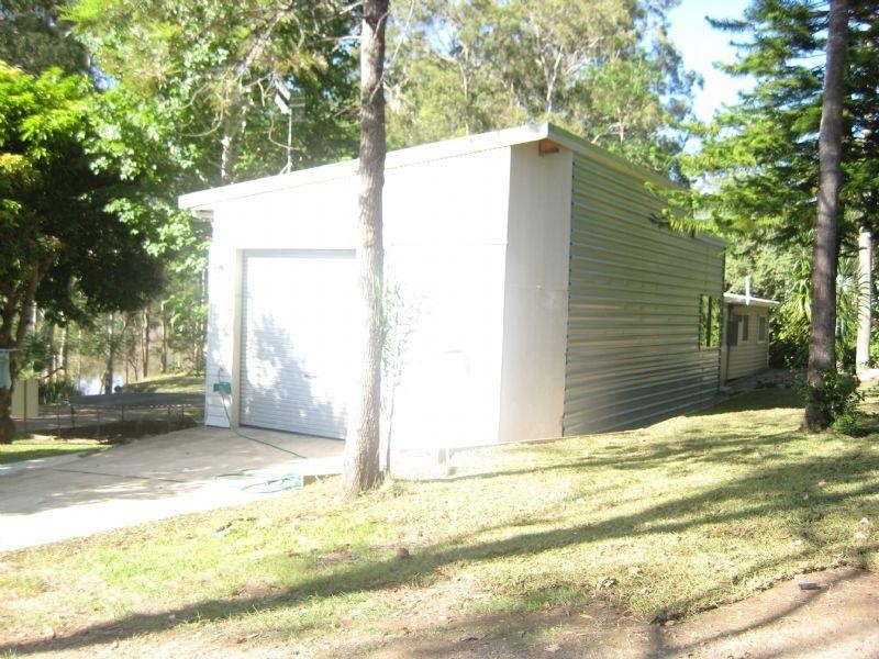 10 Jubilee Street, Somerset Dam QLD 4312