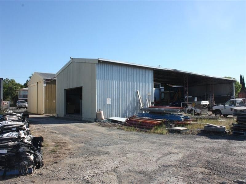 11 Dingyarra Street, Toogoolawah QLD 4313