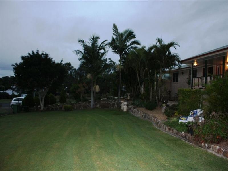 15 Victoria Street, Toogoolawah QLD 4313