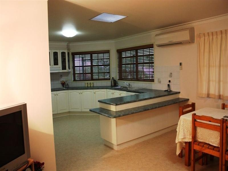 15 Victoria Street, Toogoolawah QLD 4313