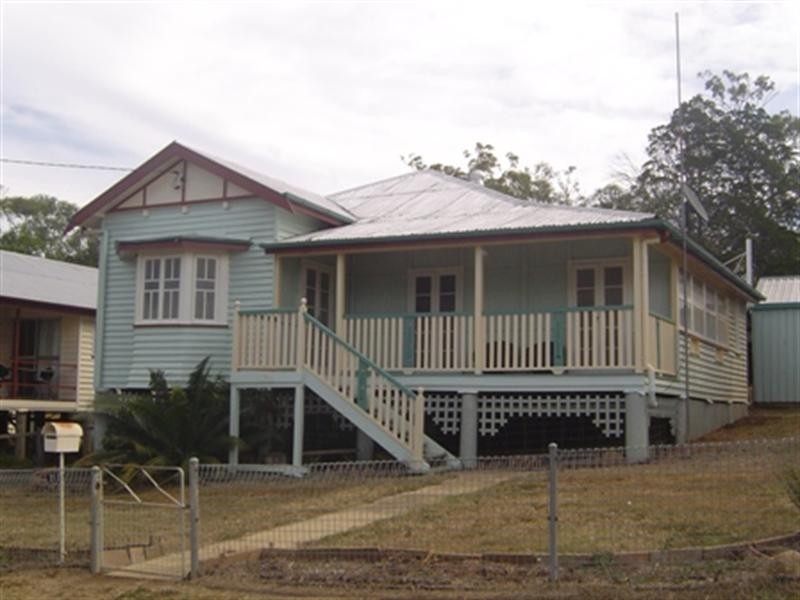 21 Drem Street, Toogoolawah QLD 4313