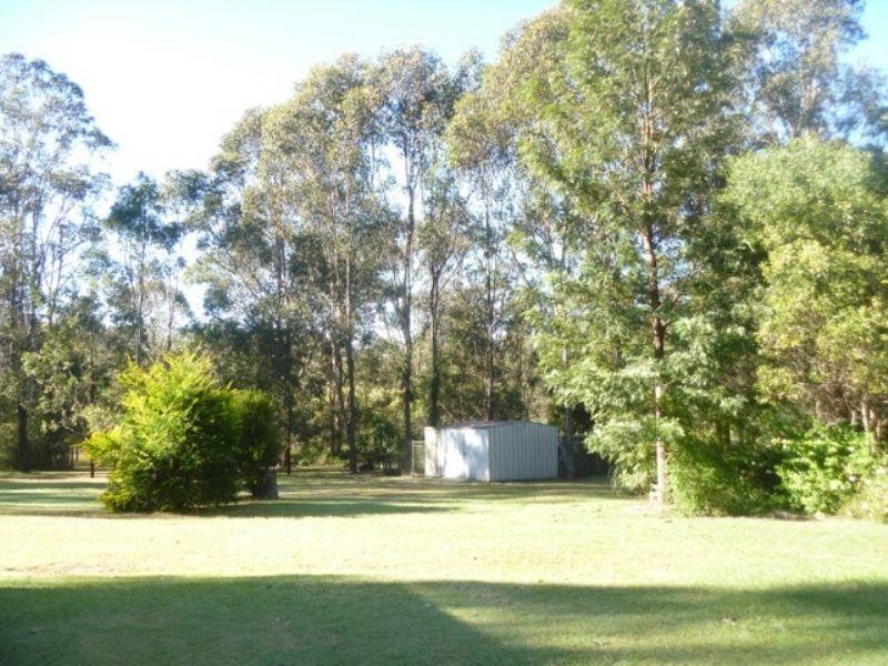 44 David Road, Blackbutt QLD 4306