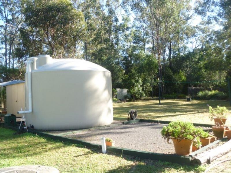 44 David Road, Blackbutt QLD 4306