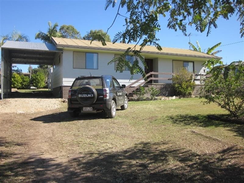 13 Victoria Street, Toogoolawah QLD 4313