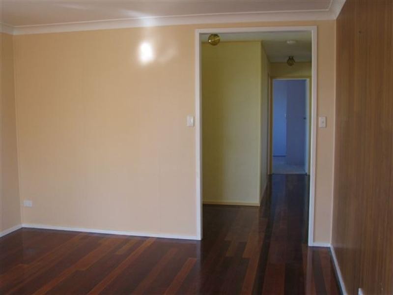 13 Victoria Street, Toogoolawah QLD 4313