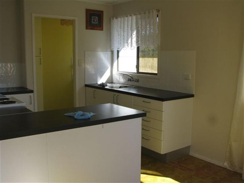 13 Victoria Street, Toogoolawah QLD 4313