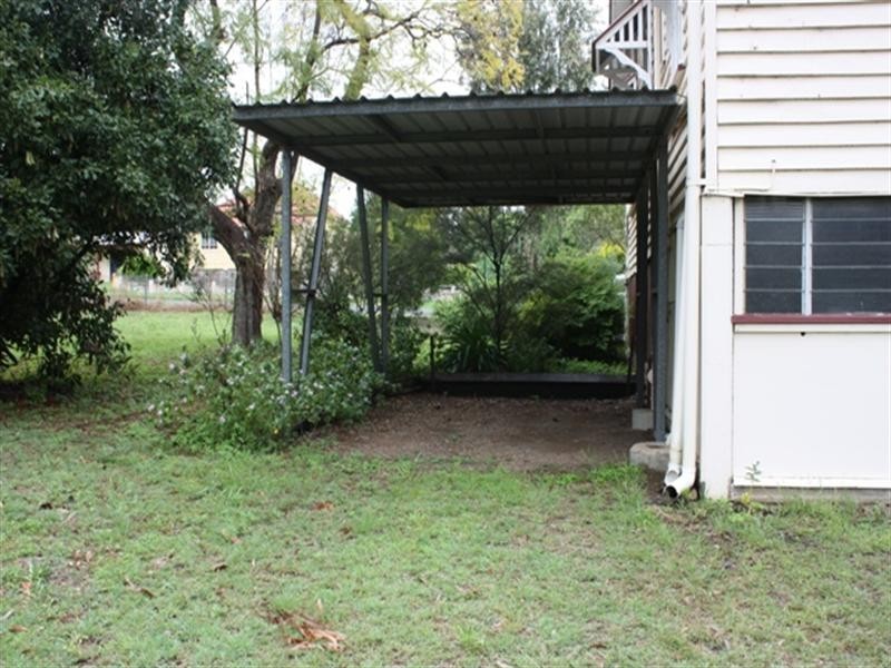 6 Mangerton Street, Toogoolawah QLD 4313