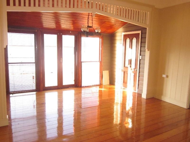 43 Bellambi Street, Toogoolawah QLD 4313