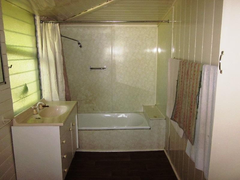 47 Charles, Toogoolawah QLD 4313