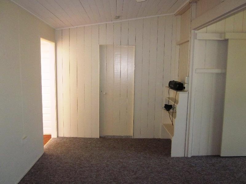 47 Charles, Toogoolawah QLD 4313