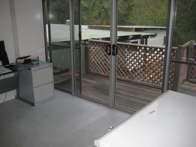 1 Gipps Street, Somerset Dam QLD 4312