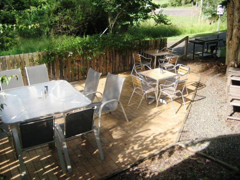 1 Gipps Street, Somerset Dam QLD 4312