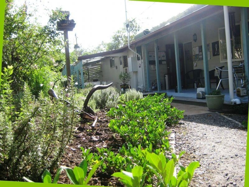 1 Gipps Street, Somerset Dam QLD 4312