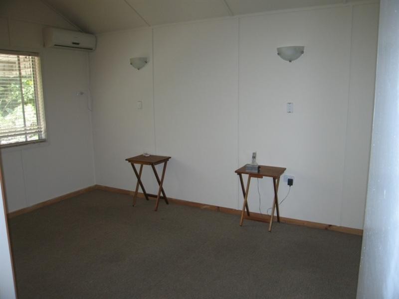 1 Gipps Street, Somerset Dam QLD 4312