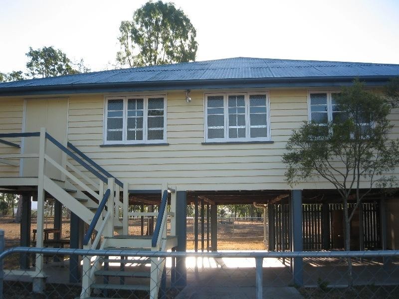 59 Zernike Lane, Toogoolawah QLD 4313