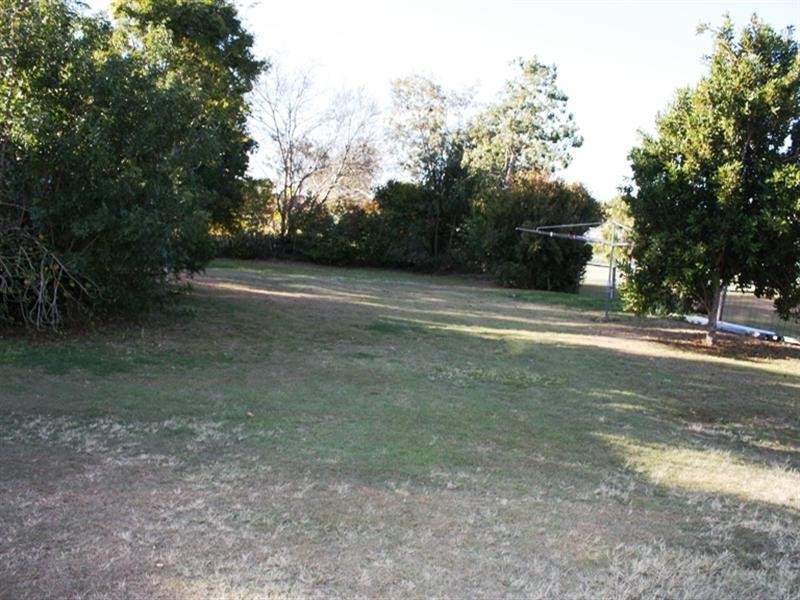 19 Bellambi Street, Toogoolawah QLD 4313