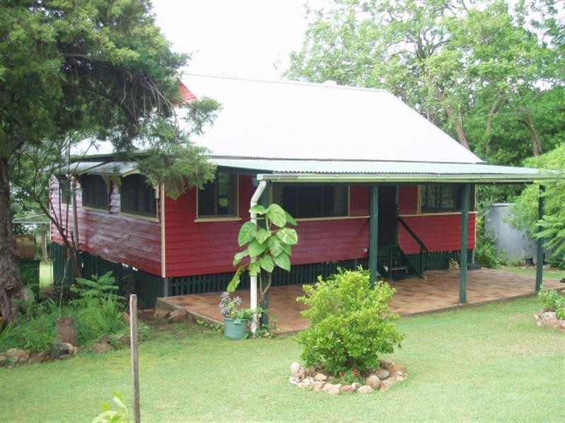 73 Fulham Street, Toogoolawah QLD 4313