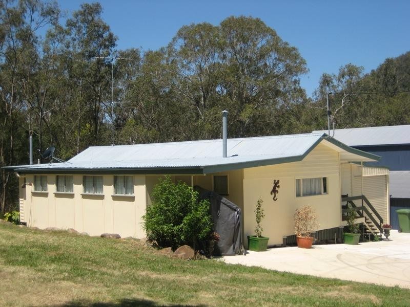 24 George Street, Somerset Dam QLD 4312