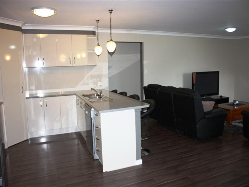 63 Bellambi Street, Toogoolawah QLD 4313