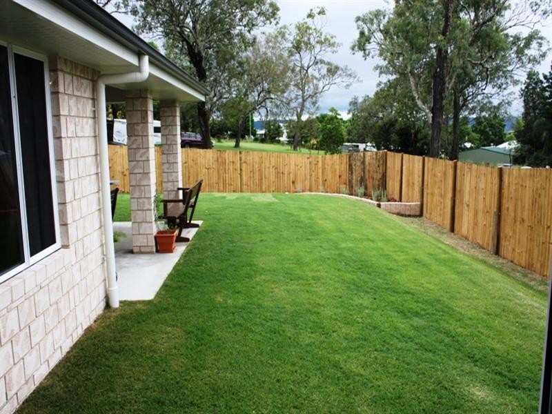 63 Bellambi Street, Toogoolawah QLD 4313