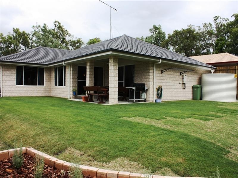 63 Bellambi Street, Toogoolawah QLD 4313