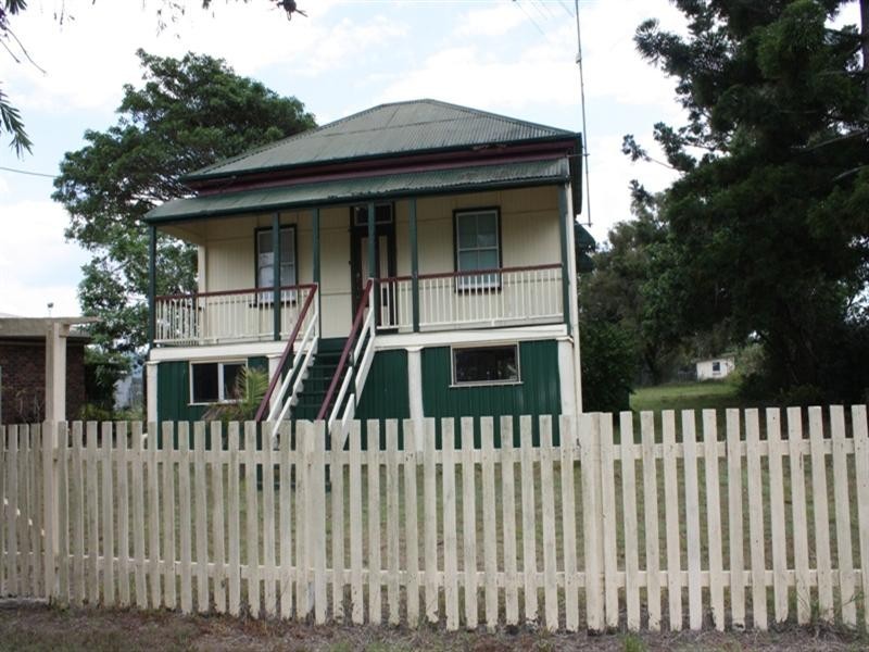 43 Eskdale Road, Toogoolawah QLD 4313